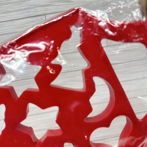 Christmas Around The World Cookie Cutter Mold One Step Pan Plastic 9 design Vtg - Picture 7 of 11